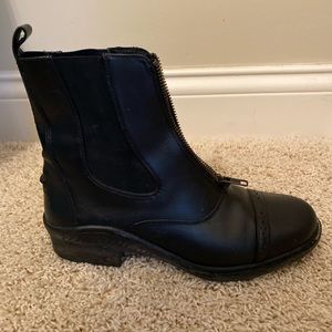 Equestrian boots